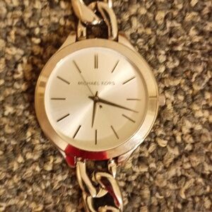 Michael Kors MK 3279 silver tone bracelet woman's watch